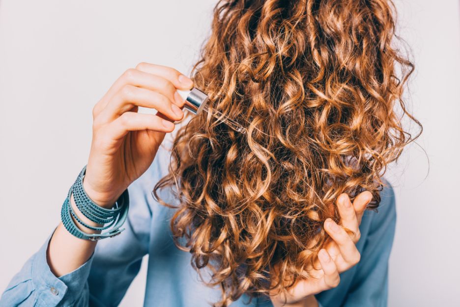 Olejowanie włosów – wszystko co musisz wiedzieć?