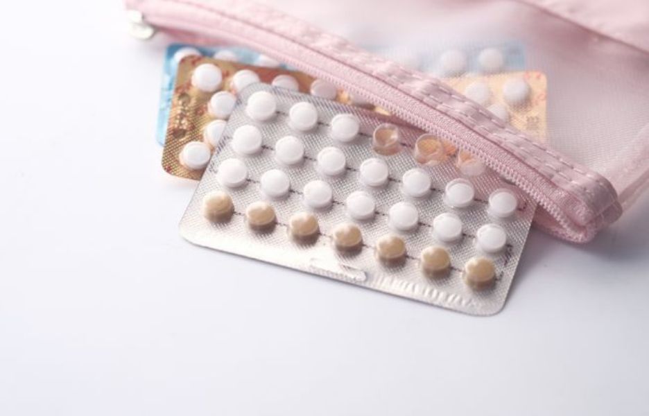 Tabletki antykoncepcyjne - jak działają? Zmniejszenie skutków ubocznych antykoncepcji.